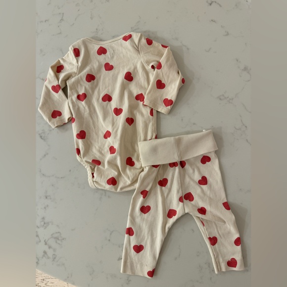 H&M Organic Cotton Heart Baby Girl Set - Picture 4 of 5